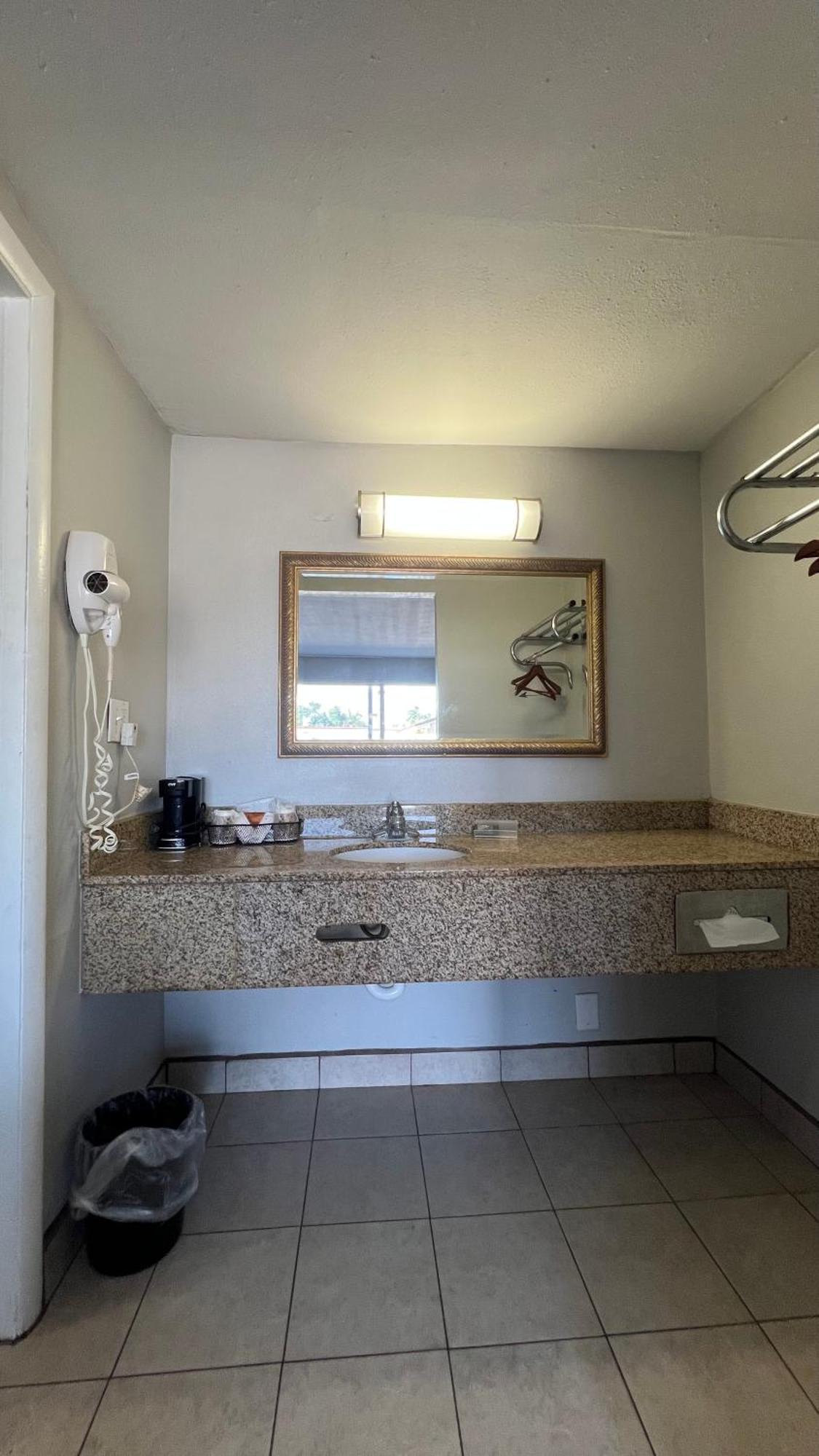 Regency Inn Chickasha Extérieur photo